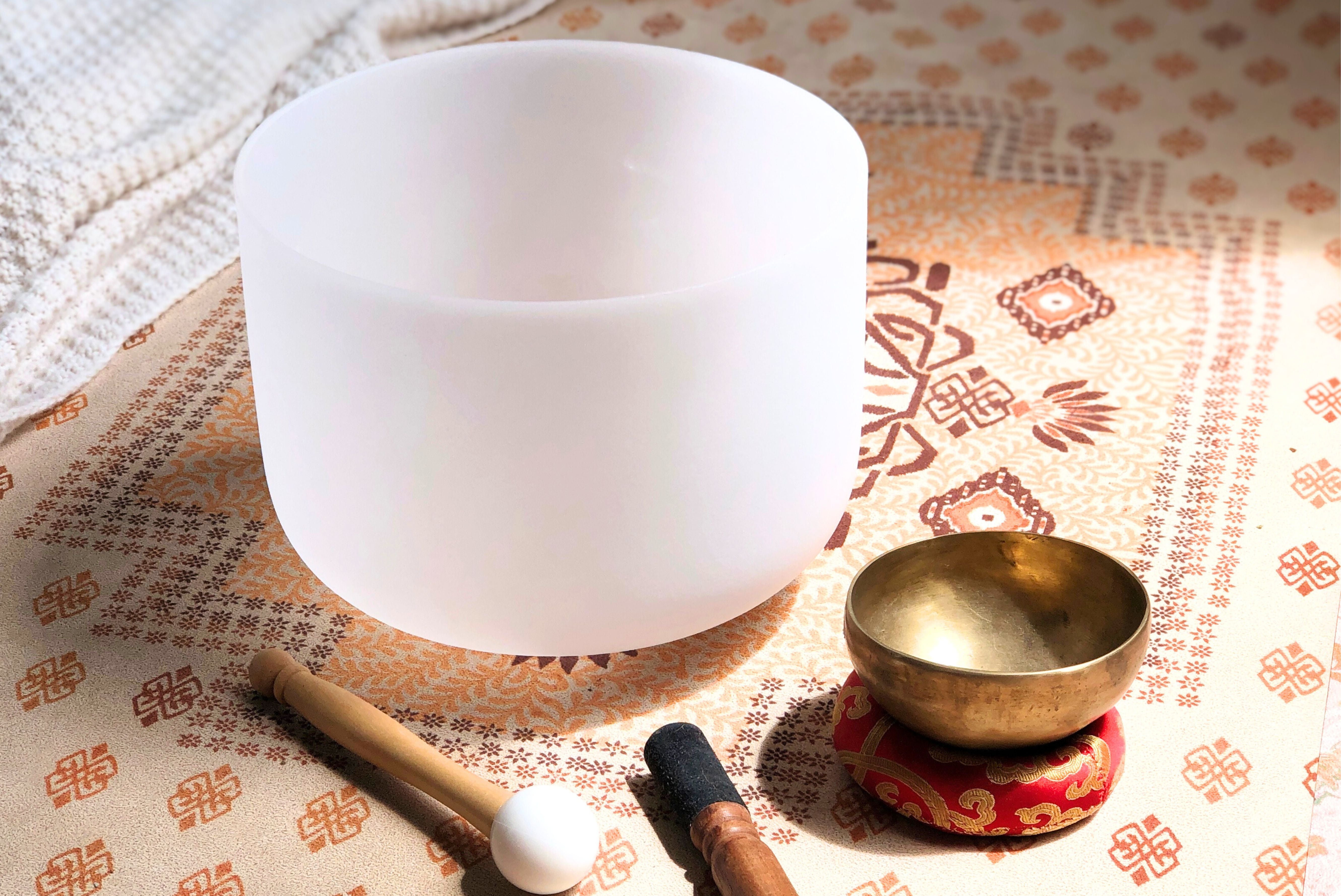 What is the Difference Between Tibetan Metal Bowls and Crystal Singing Bowls?