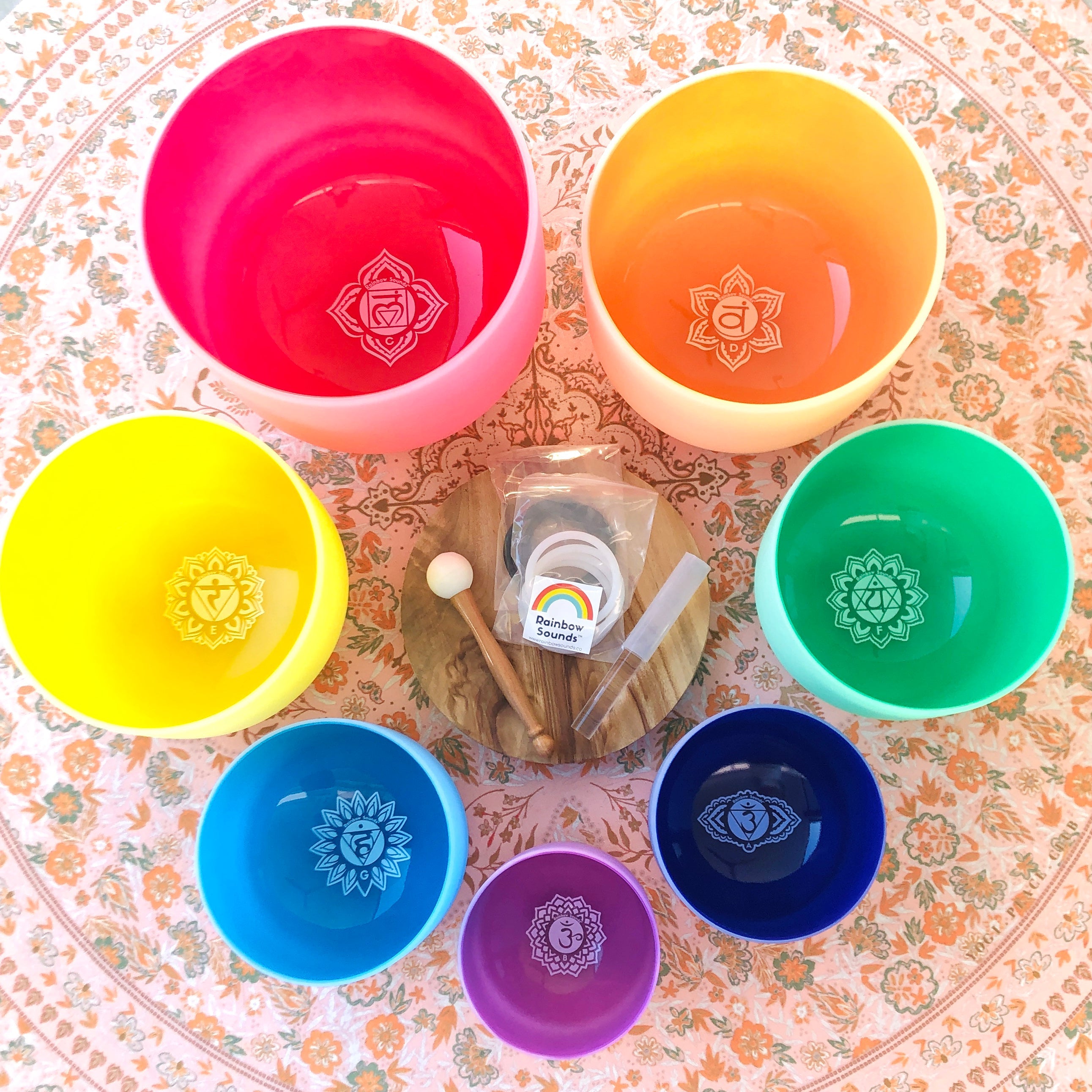 Set of 4 Colour Crystal Singing Bowls in Beige Bag