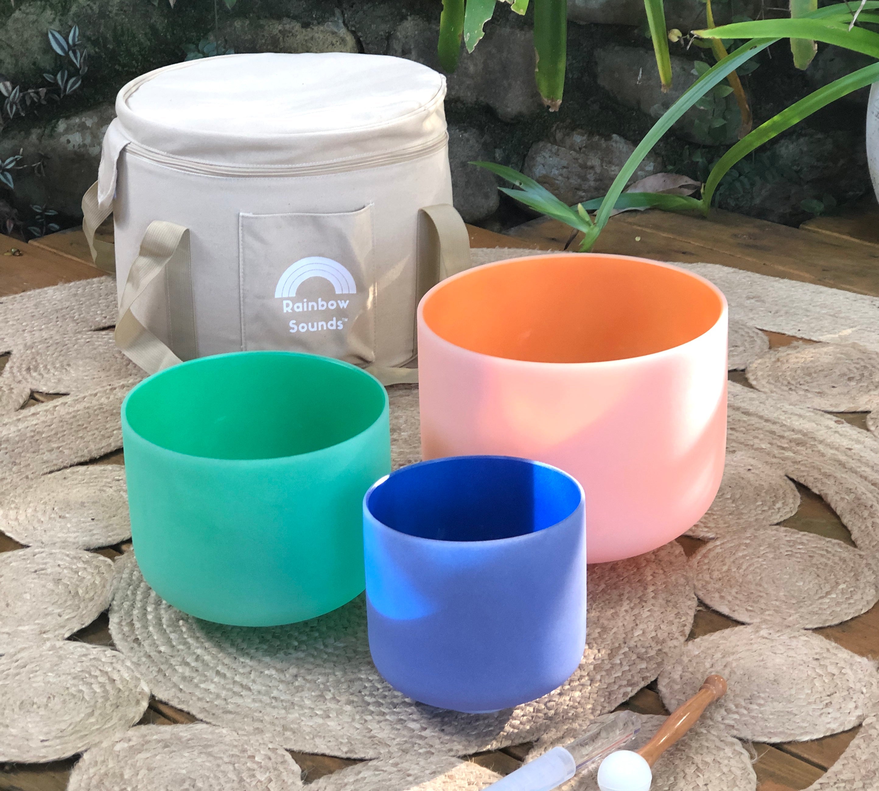 Set of 3 Crystal Singing Bowls with Beige Bag