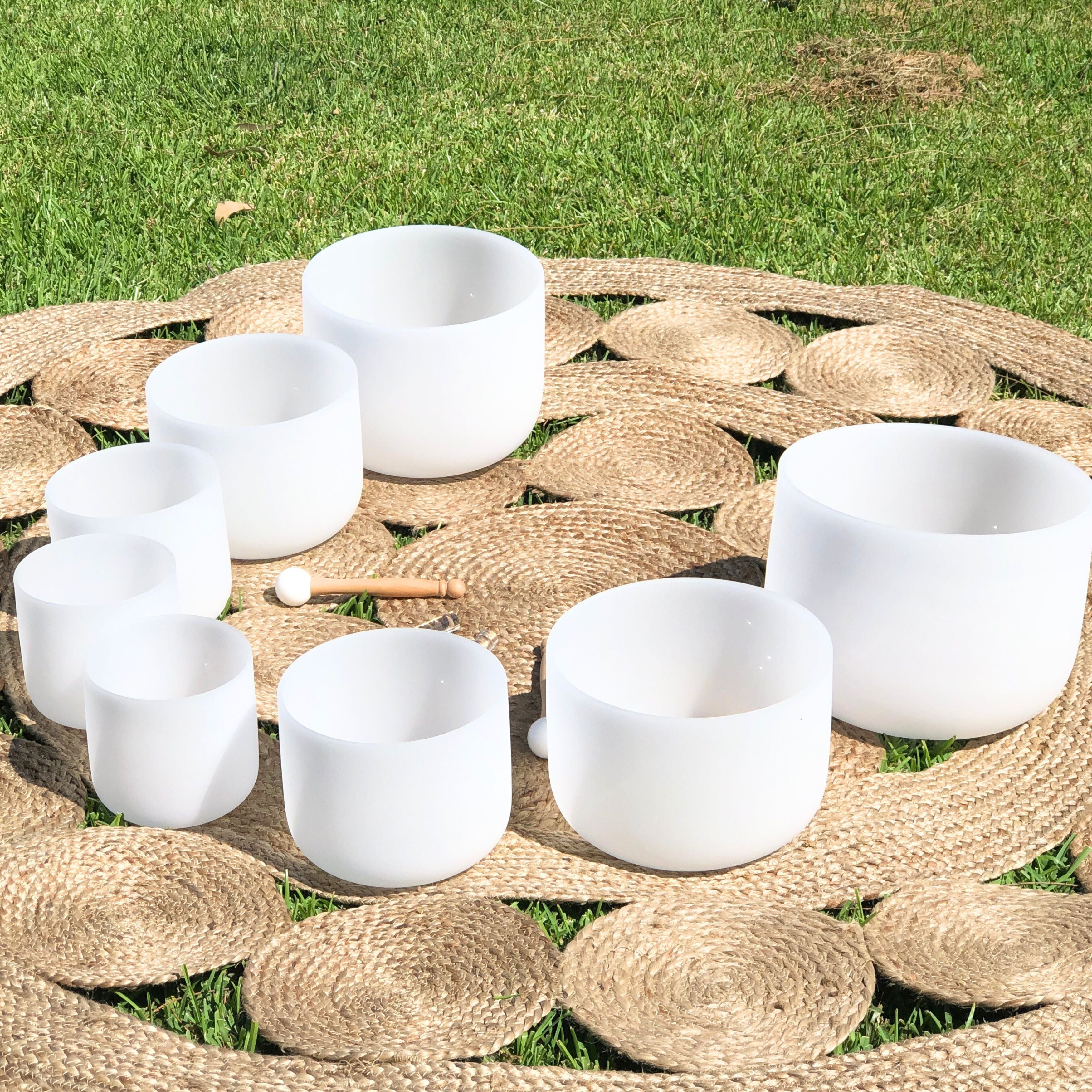 Full Octave︱Set of 8 White Crystal Singing Bowls in Beige Bags
